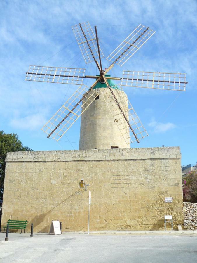 Acomodation House Kavarna Xagħra エクステリア 写真