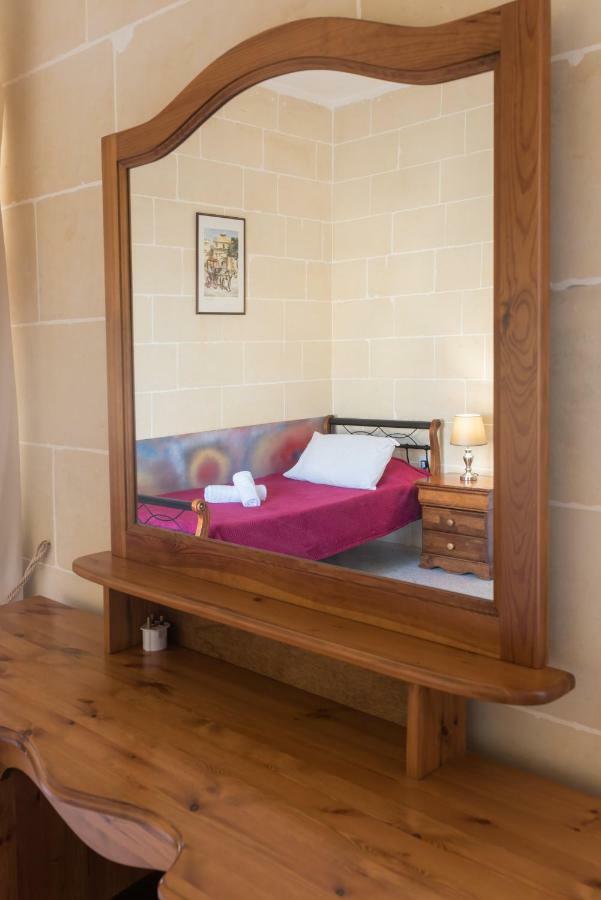 Acomodation House Kavarna Xagħra エクステリア 写真