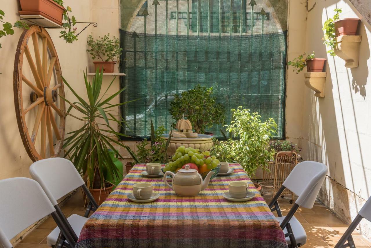 Acomodation House Kavarna Xagħra エクステリア 写真