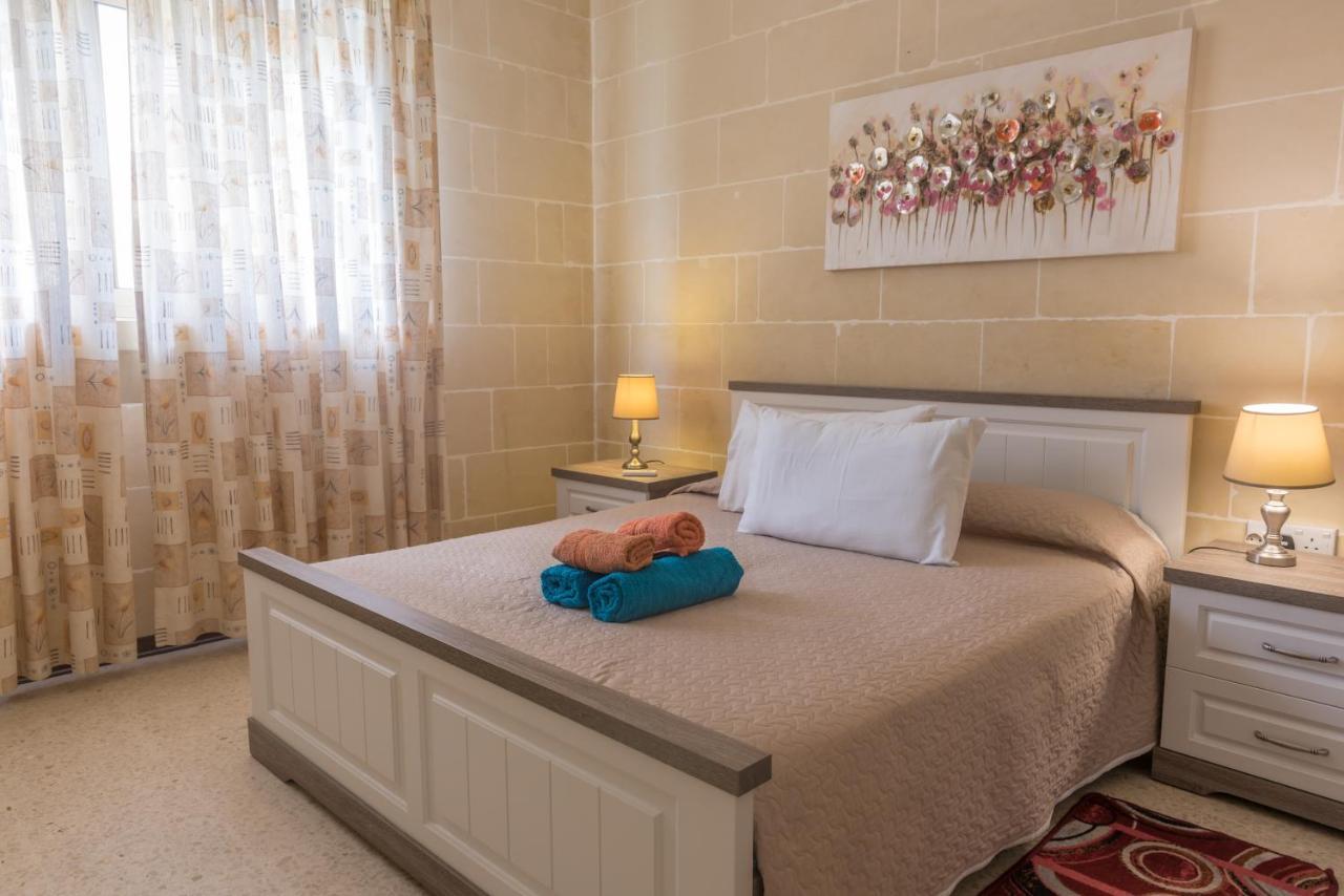 Acomodation House Kavarna Xagħra エクステリア 写真